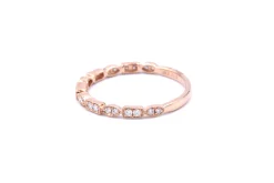 18k Rose Gold Diamond Wedding Band