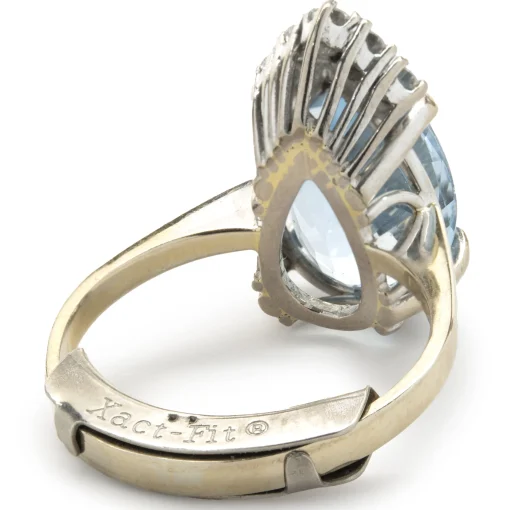14k White Gold Diamond and Aquamarine Ring