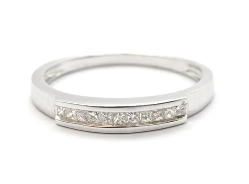 14k White Gold Princess Cut 0.33cttw Diamond Wedding Band