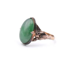 10k Yellow Gold Vintage Cabochon Jade Ring