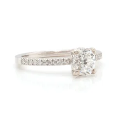 14 Karat White Gold 1.00ct Oval Diamond Engagement Ring
