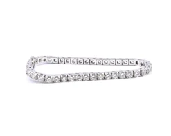 18 Karat White Gold Diamond Tennis Bracelet