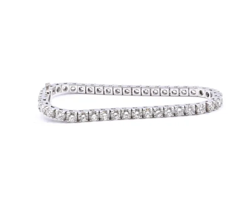 18 Karat White Gold Diamond Tennis Bracelet