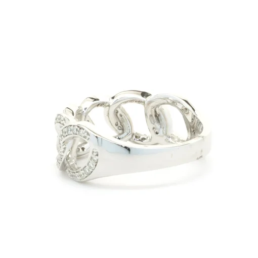 14 Karat White Gold Diamond Circle Link Band