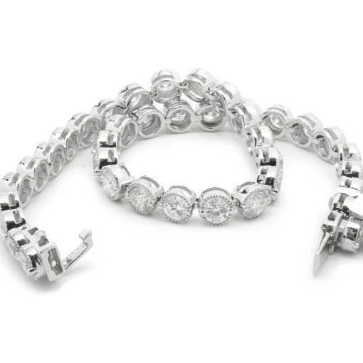 18 Karat White Gold Diamond Tennis Bracelet