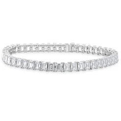 18 Karat White Gold Emerald Cut Diamond Tennis Bracelet