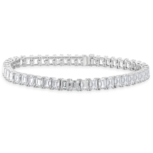 18 Karat White Gold Emerald Cut Diamond Tennis Bracelet