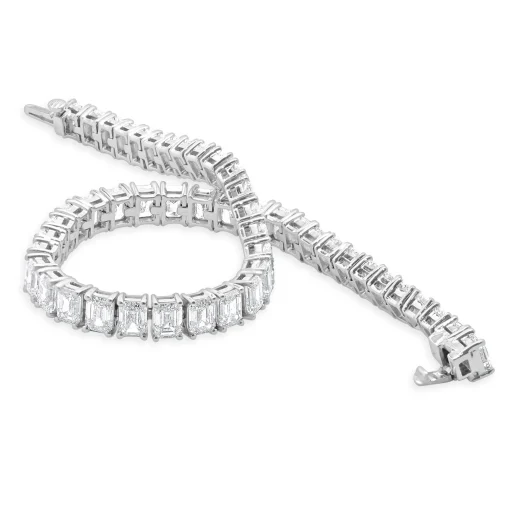 18 Karat White Gold Emerald Cut Diamond Tennis Bracelet