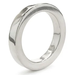 18 Karat White Gold 4MM Square Band