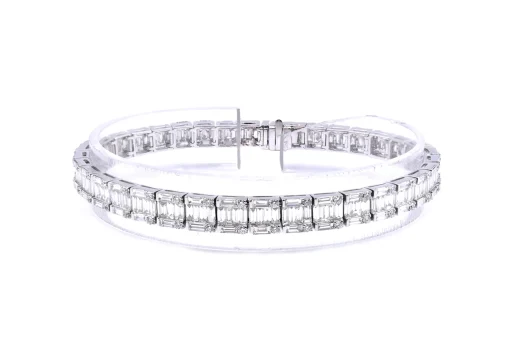 18 Karat White Gold Mosaic Set Diamond Tennis Bracelet