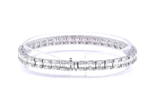 18 Karat White Gold Mosaic Set Diamond Tennis Bracelet