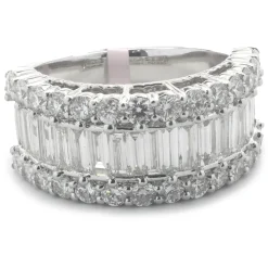 14 Karat White Gold Round and Baguette Diamond Ring
