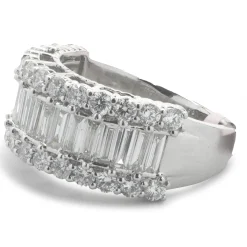 14 Karat White Gold Round and Baguette Diamond Ring
