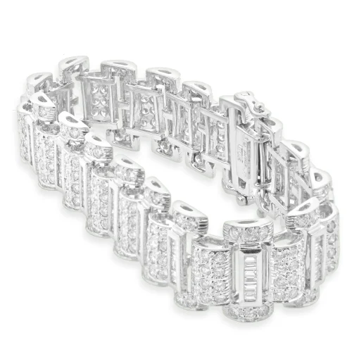 18 Karat White Gold Round Brilliant & Baguette Cut Diamond Link Bracelet