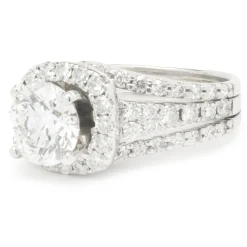 14 Karat White Gold Round Brilliant Cut Diamond Engagement Ring