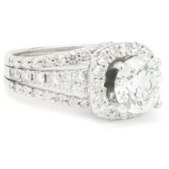 14 Karat White Gold Round Brilliant Cut Diamond Engagement Ring