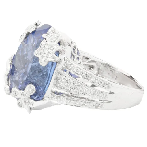 18 Karat White Gold Tanzanite and Diamond Butterfly Ring