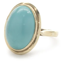 14 Karat Yellow Gold Vintage Turquoise Ring
