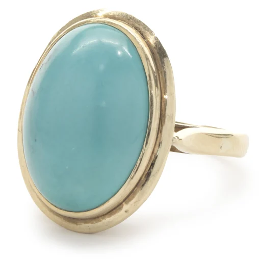 14 Karat Yellow Gold Vintage Turquoise Ring