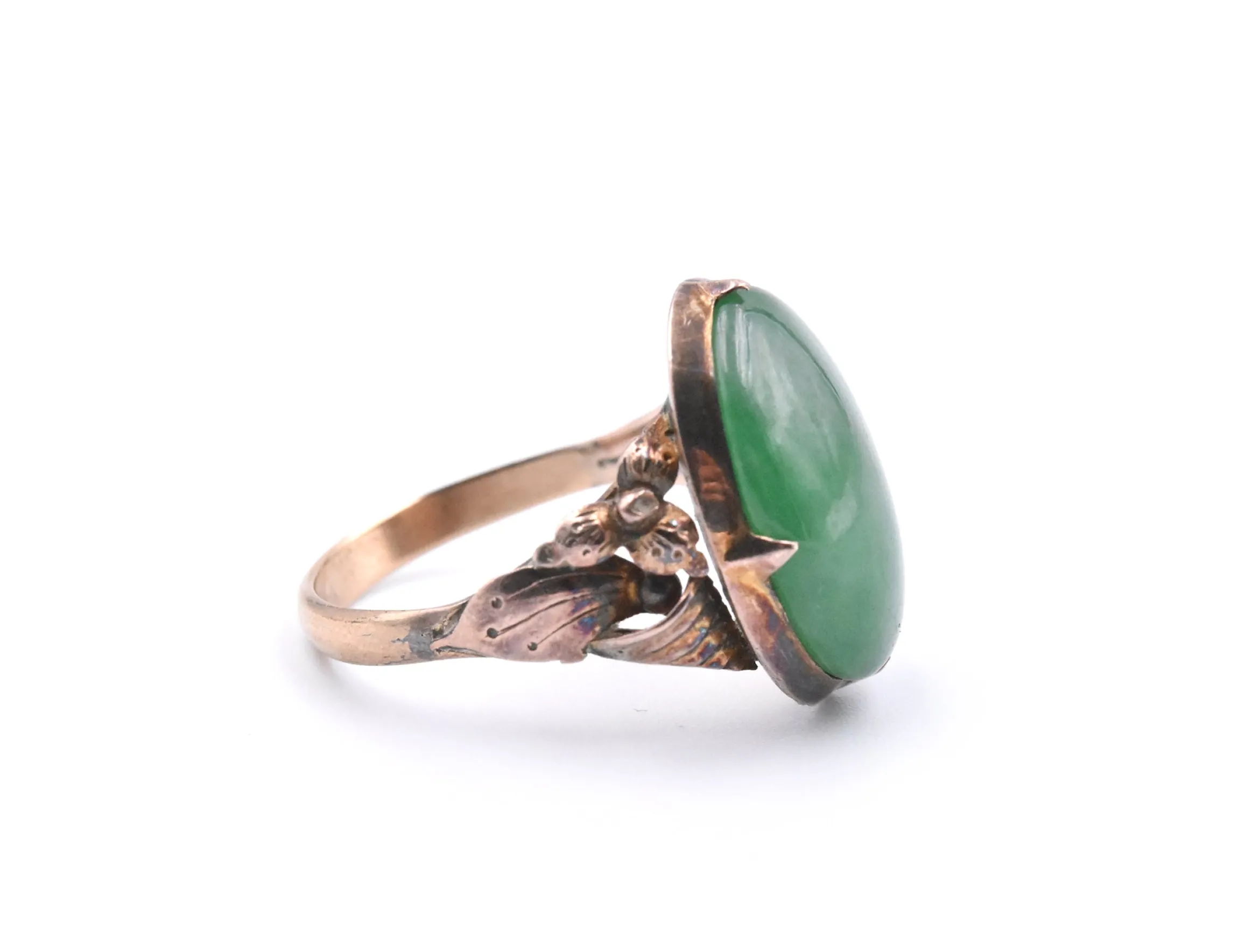 10k Yellow Gold Vintage Cabochon Jade Ring
